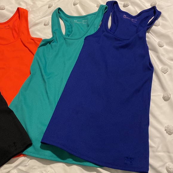 Under Armour Tops - Set of four under armor heat gear tanks